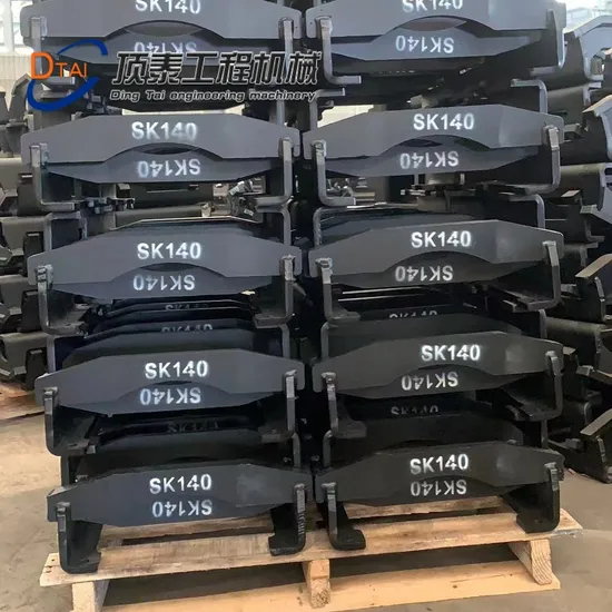 Hergestellt in China Bagger Ersatzteile E320 2402988 Track Guard Link Hochwertige OEM Track Chain Roller Protector Guard für Bagger Doosan Dx225 Dx300 Dx340